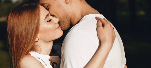 رابطه عاطفی - آموزش روابط زناشویی -شناخت مردان و زنان - عشق محبت - روانشناسی مهارت‌های ارتباطی دختران و پسران