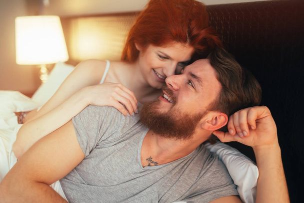 رابطه عاطفی - آموزش روابط زناشویی -شناخت مردان و زنان - عشق محبت - روانشناسی مهارت‌های ارتباطی دختران و پسران