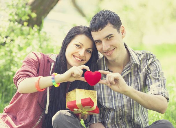 رابطه عاطفی - آموزش روابط زناشویی -شناخت مردان و زنان - عشق محبت - روانشناسی مهارت‌های ارتباطی دختران و پسران