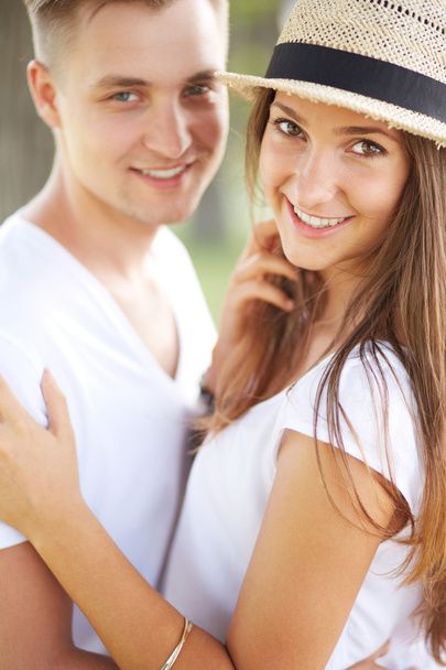 ازدواج -آموزش رابطه زناشویی-عشق محبت، علاقه - روابط عاطفی