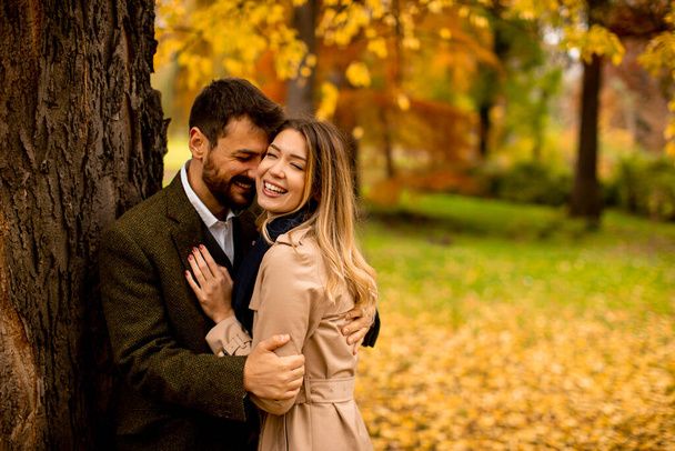 رابطه عاطفی - آموزش روابط زناشویی -شناخت مردان و زنان - عشق محبت - روانشناسی مهارتهای ارتباطی دختران و پسران