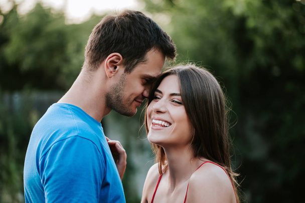 ازدواج -مهارت رابطه زناشویی-عشق - روابط عاطفی